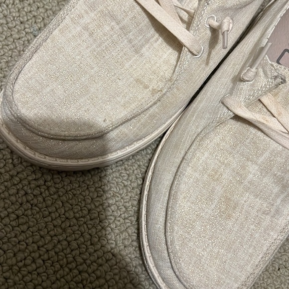 Hey Dude’s - Picture 3 of 3